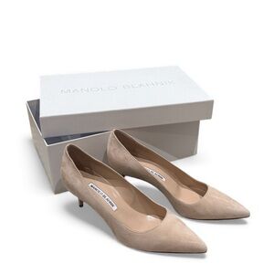 Manolo Blahnik Beige Pointed Toe Heels
